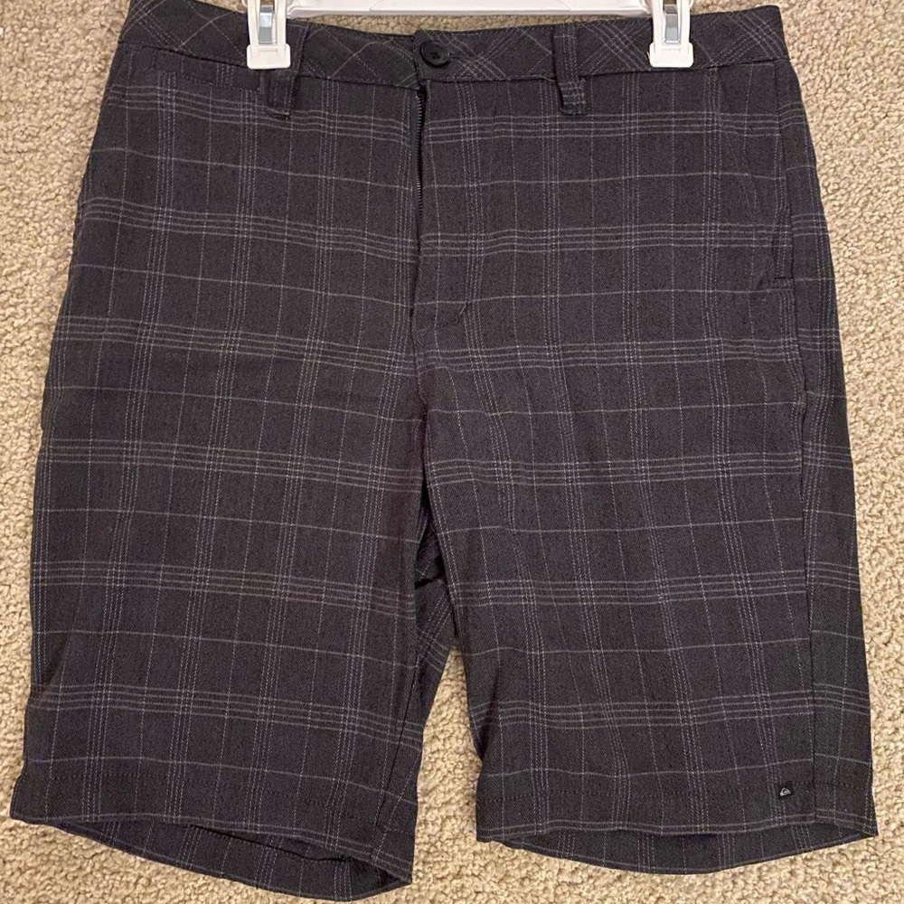 Quicksilver plaid shorts size 32 waist